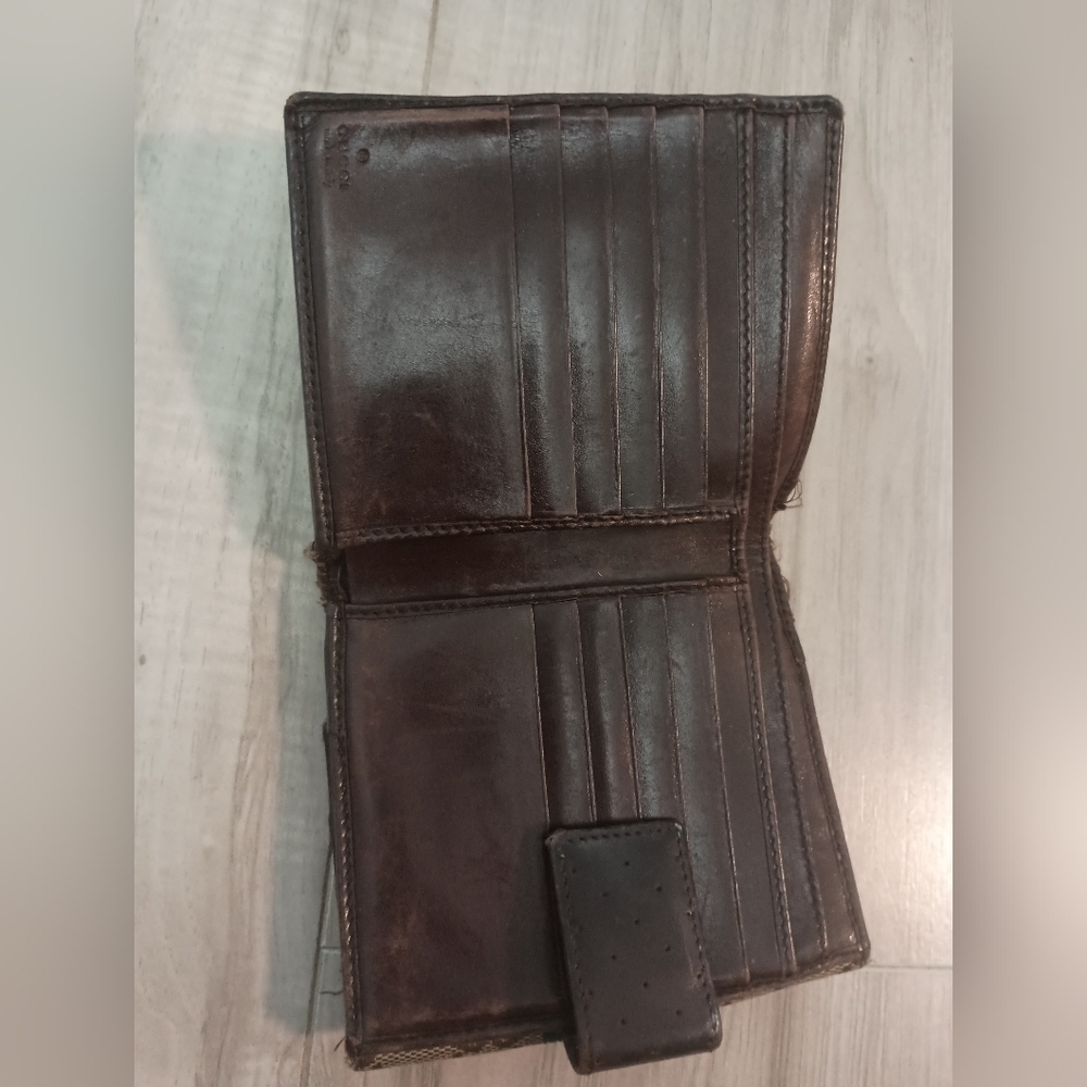 AUTHENTIC GUCCI INTERLOCKING G MONOGRAM LOGO SHER… - image 9